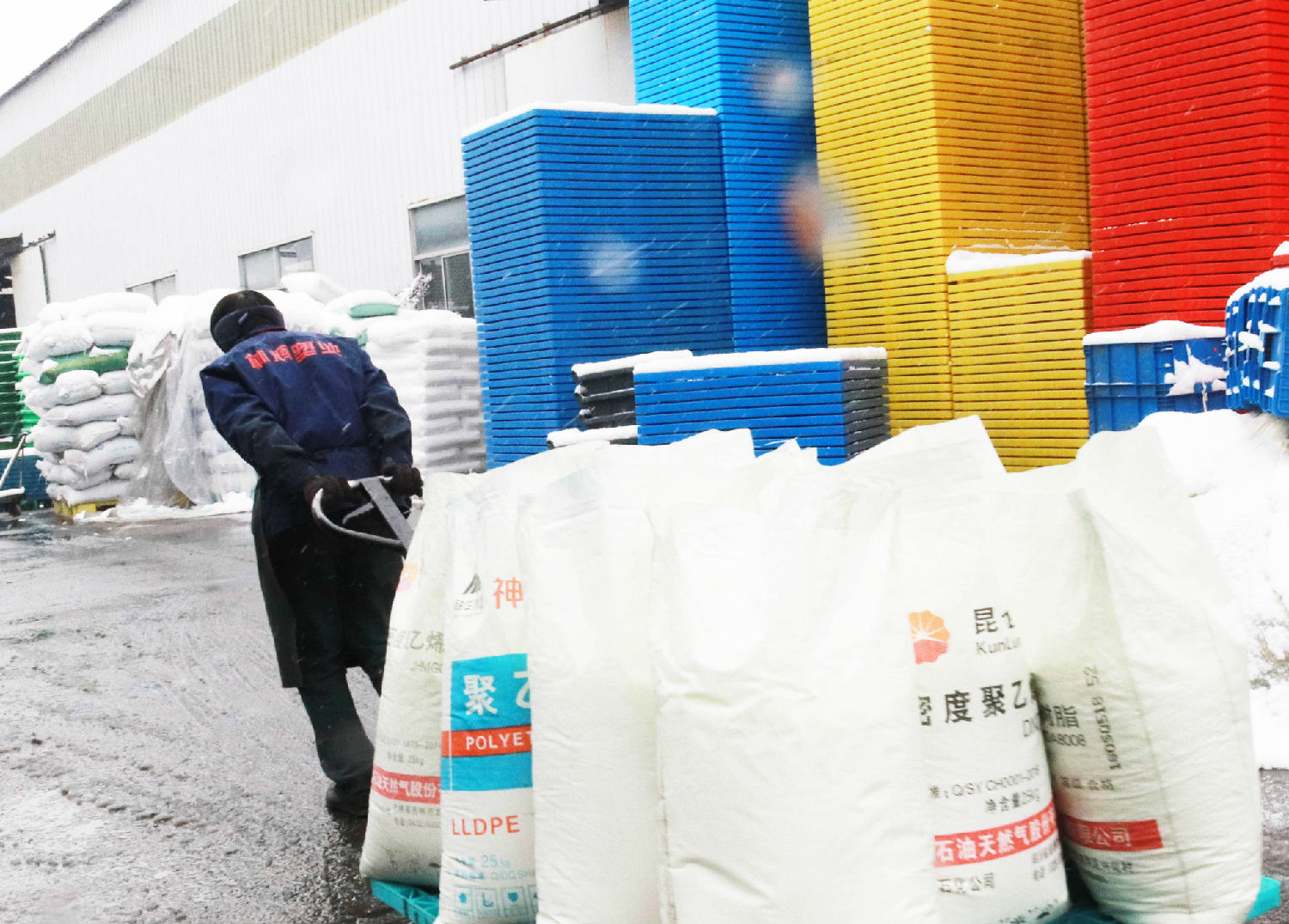 瑞雪兆豐年，2018你的年貨在路上...