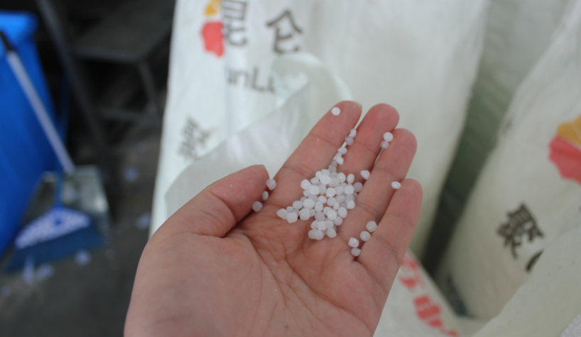 原材料價(jià)格下跌，塑料托盤價(jià)格下降如箭在弦！